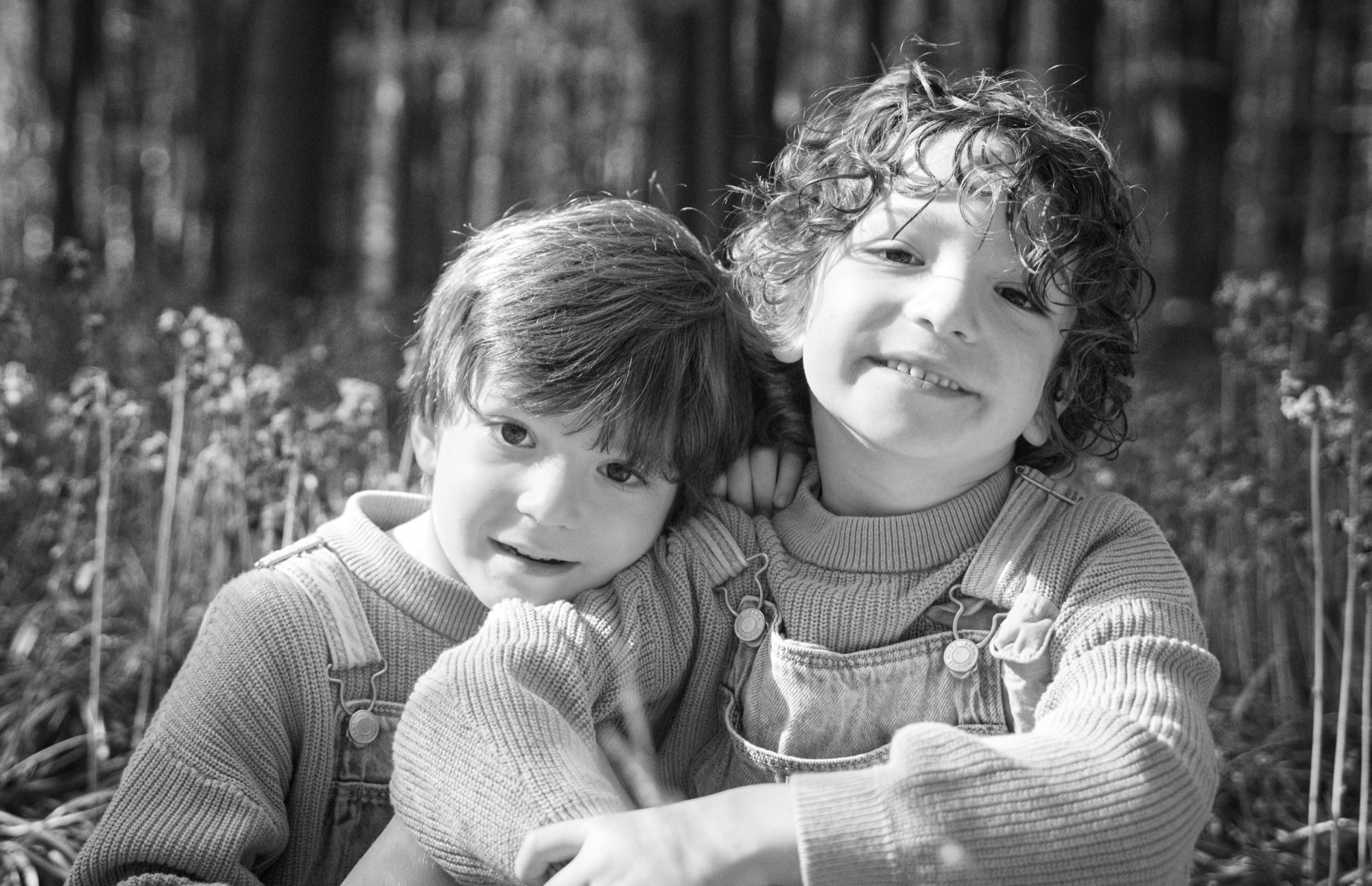 Couple embracing during an outdoor photo session in Buckinghamshire